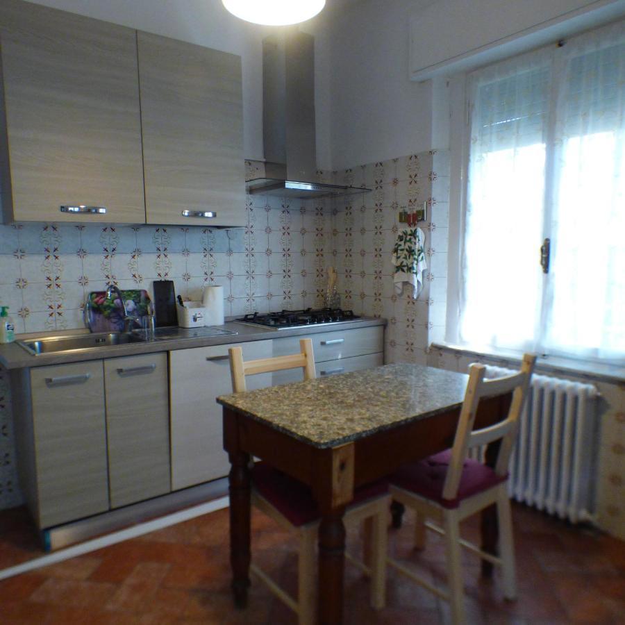 Villetta Anna Tirrenia Exterior photo
